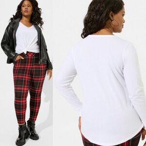 Torrid Girlfriend Classic Fit Long Sleeve Tee Womens Size 3X V-Neck‎ T-Shirt Top